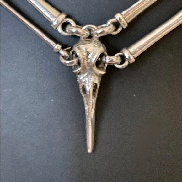 Hand made (by me) RAVEN SKULL NECKLACE (unisex) - Picture 6 of 10